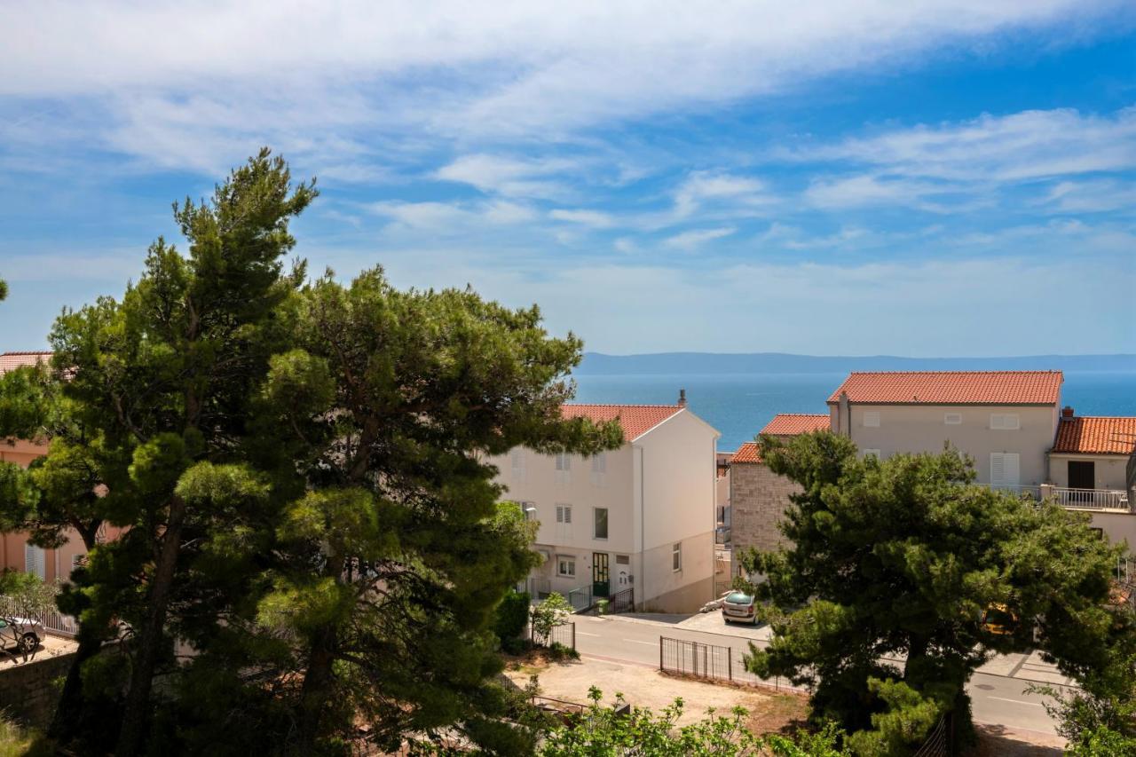 Apartment With Free And Private Parking Makarska Exterior photo